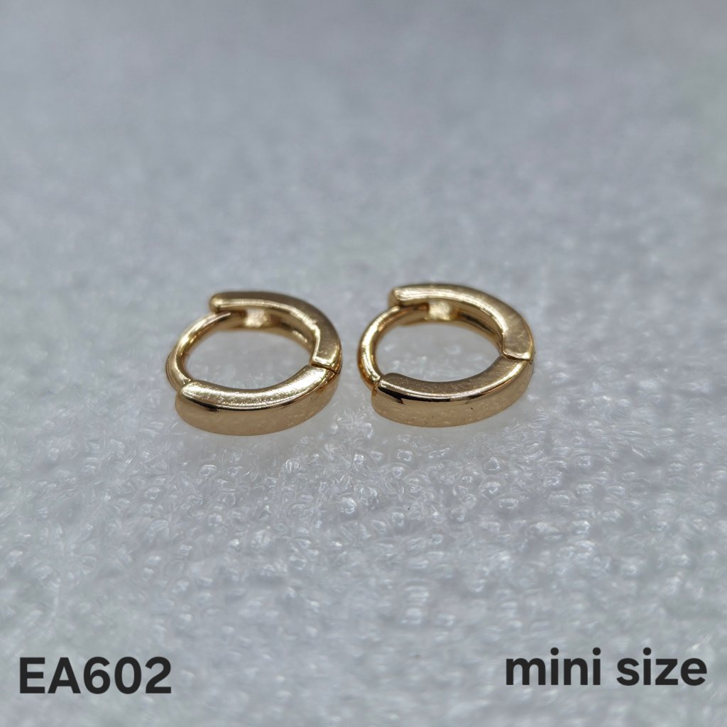 English Gold Earrings